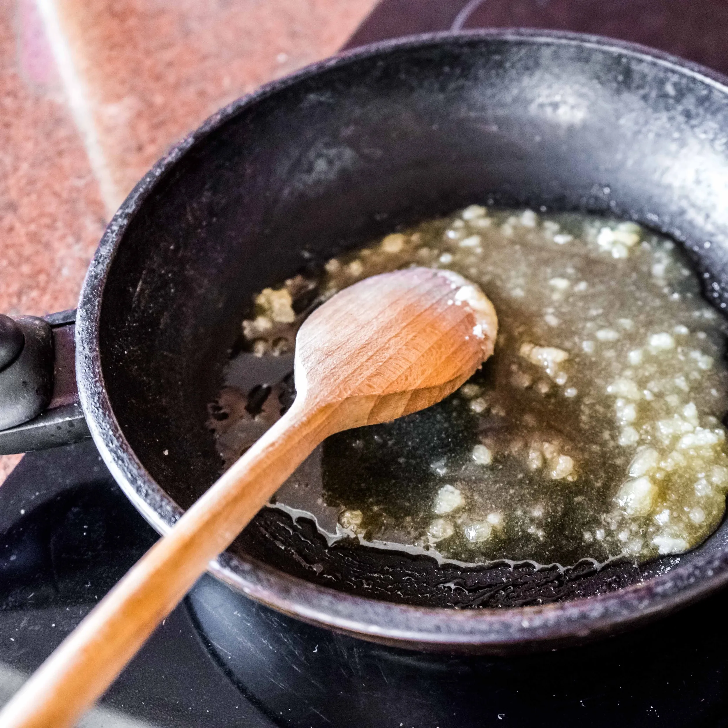 Карамелизация орехов. Домашние козинаки