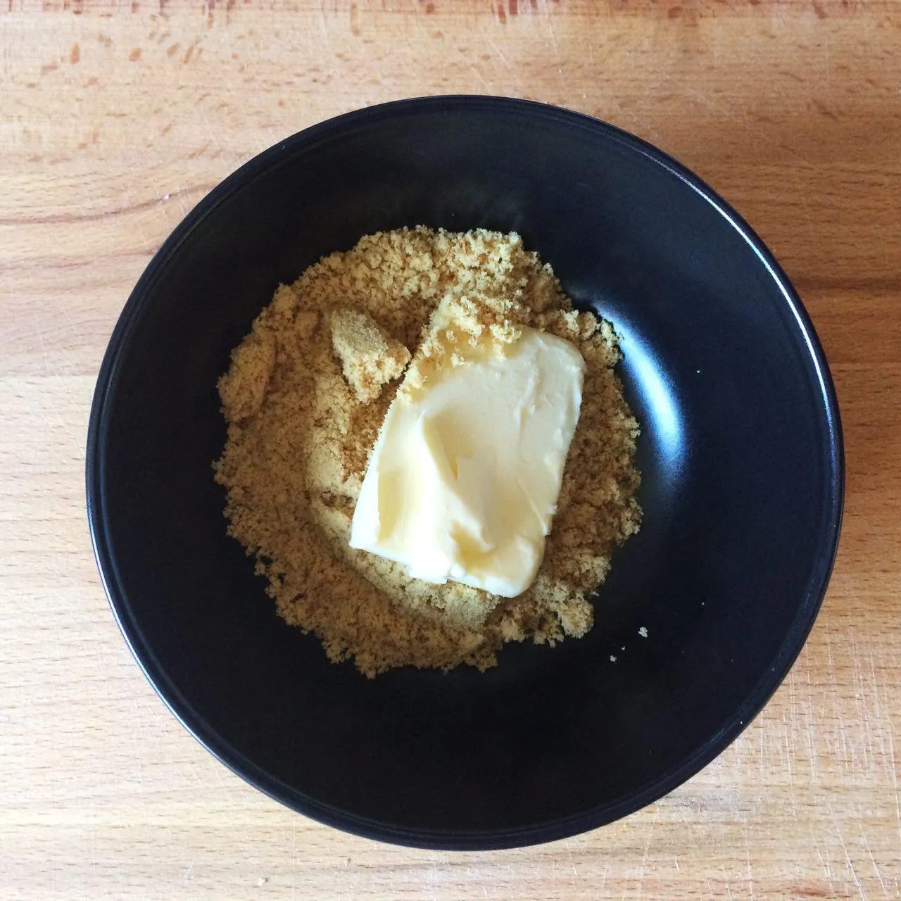 Добавляем масло комнатной температуры