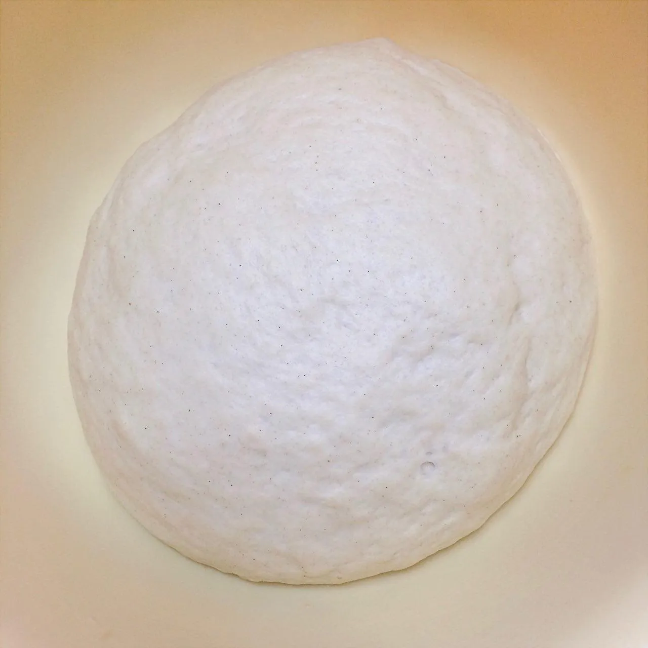 Через 30 минут тесто поднимется вдвое