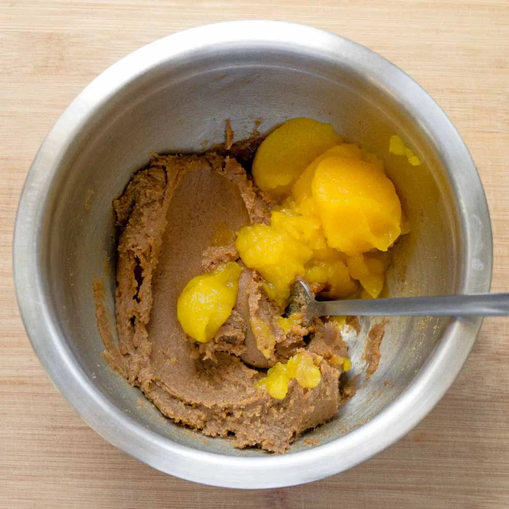 Добавление тыквенного пюре